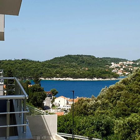 Orchid Seaview Apartment With Garage Parking 자톤 외부 사진