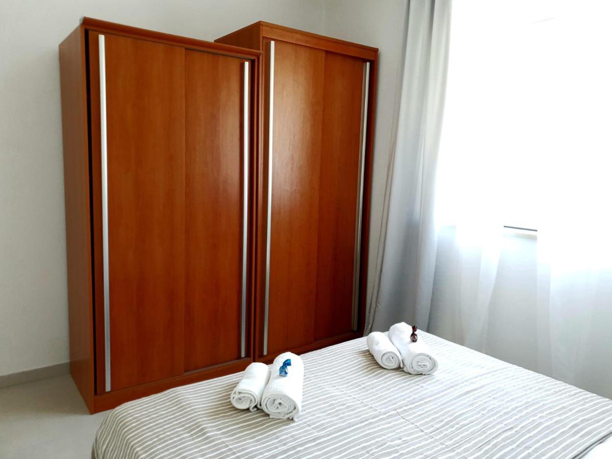 Orchid Seaview Apartment With Garage Parking 자톤 외부 사진