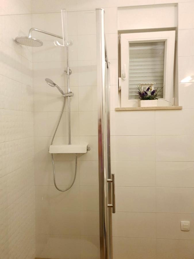Orchid Seaview Apartment With Garage Parking 자톤 외부 사진