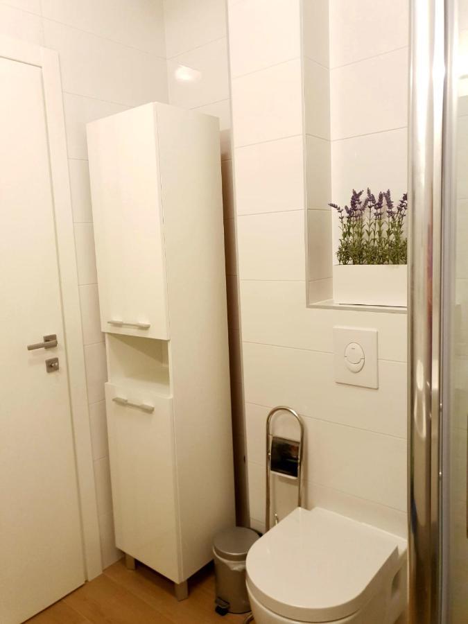Orchid Seaview Apartment With Garage Parking 자톤 외부 사진